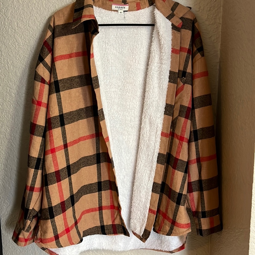 Shacket size 1x. Washed but never worn
